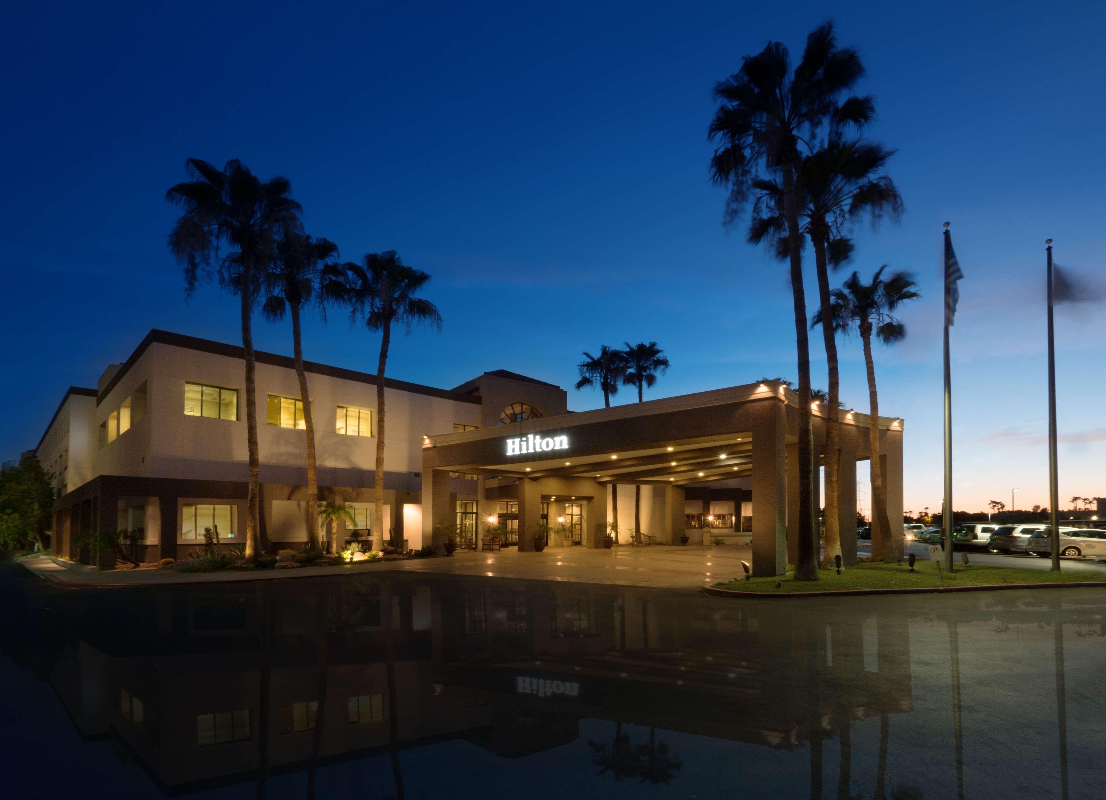Hilton Phoenix Airport Экстерьер фото