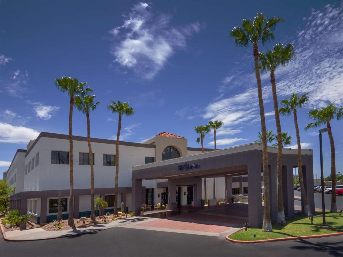 Hilton Phoenix Airport Экстерьер фото
