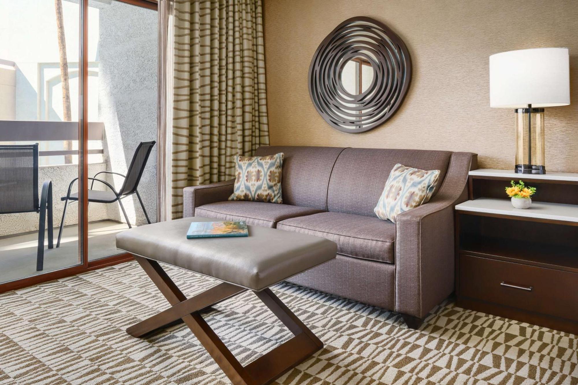 Hilton Phoenix Airport Экстерьер фото